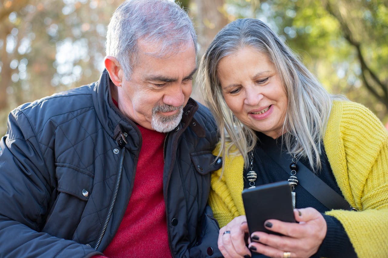 Two People with a Smartphone