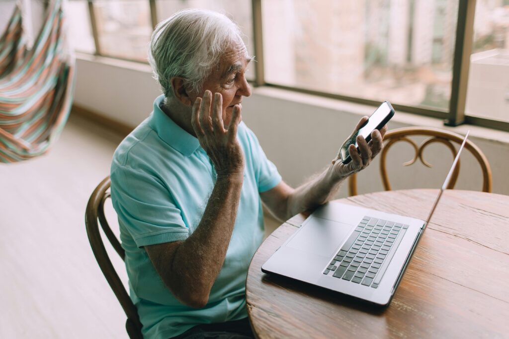 why do elderly struggle with technology